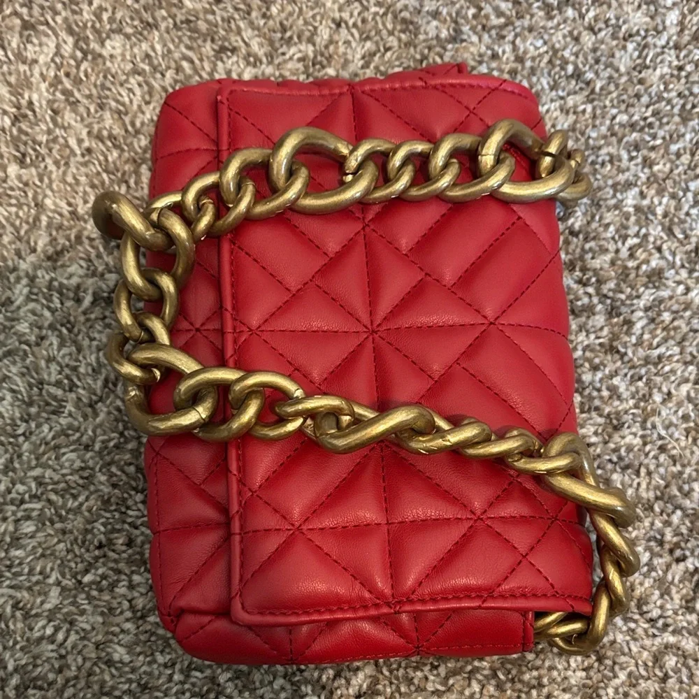 Zara Red Quilted Shoulder Bag with Gold Chain - Picture 6 of 6